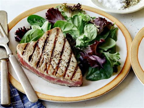 grilling ahi tuna steaks on gas grill